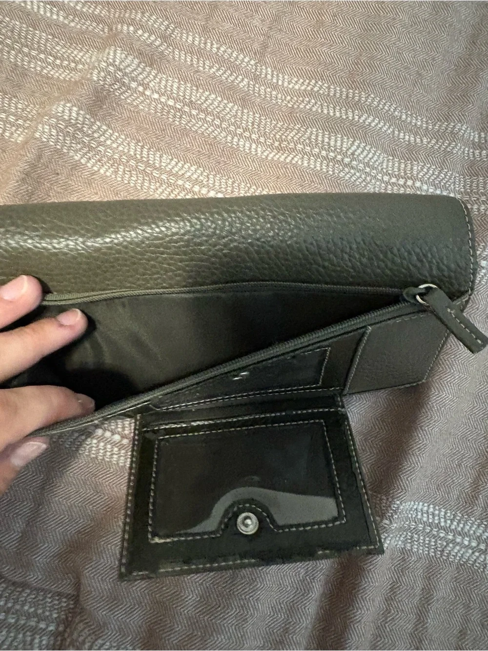 N/A sleek olive